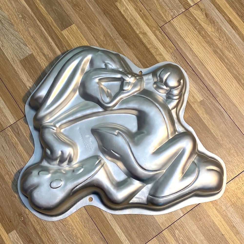 WILTON BUGS BUNNY LOONEY TUNES CARTOON vintage BIRTHDAY CAKE PAN MOLD INSERT